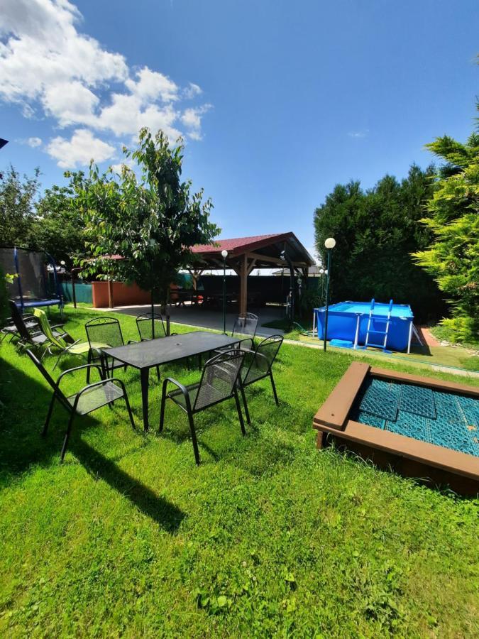 Apartman Sen Petrov Экстерьер фото