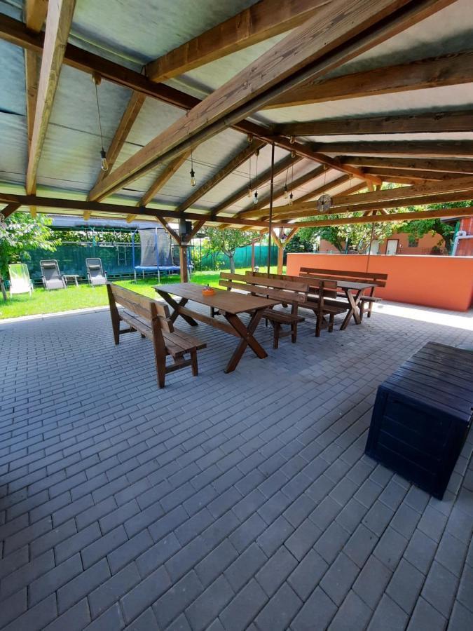Apartman Sen Petrov Экстерьер фото